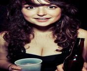 No one gets me as hard as perfect babes milana vayntrub, sommer ray, larkin love, jenna fischer, and christina Hendricks. Id love to trade and chat with a bud to them as we stroke. Bi buds welcome from milana vayntrub 394194 74 jpg