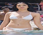 Shraddha kapoor hot bikini ?? from twinkle kapoor hot bikini photoshoot mp4 bikini screenshot preview