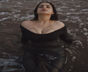 Ayesha Khan from sunny leone new xxxvidoপু শাকিব xxx videstani model ayesha khan hot cleavage show in new sex video