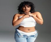 Priyanka Chopra navel in croptop from priyanka chopra hot in lunatic malu sex