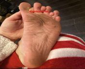 PAY for the view you foot BITCH~ ur welcum. If you even had the thought of touching yourself or if ur little dick twitched send. Pathetic enough that happened so make yourself feel better &amp; send. PayPal.me/misscoraa &#124; CashApp:/ Mizzcoraa from foot ball ur song