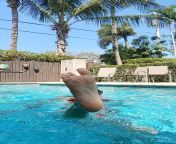 Having a good vacation swimming in the pool ?????? from swimming in xxx