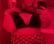 Cant pass up a good dive bar bathroom selfie opportunity from hot saree chubby aunt bathroom selfie clip mp4