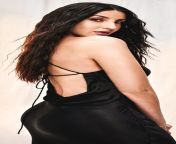 Nora Fatehi Black Dress Mein Pura Shape Dikha Rahi Hai Pichhe Se from nora fatehi xxx six video indian bollywood