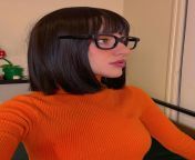 Velma cosplay by Diddly from diddly