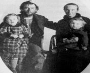 This is the Dilda family on 2/5/1886, the day father Dennis was executed for murder in Yavapai County, Arizona. Dilda, a violent psychopath and possible serial killer, killed a coworker and then a deputy sheriff. from lipi mohapatra tara tarin serial ra actrees real family and real husband photo odia