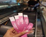 Ticket secured nga, wala naman kayakap sa escalator ? haha char from manipuri nga yonbi
