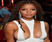 Halle Bailey. Love her Rack in this picture. So Beautiful from halle bailey displays her deep cleavage at the 2022 bet awards in la 11 jpg