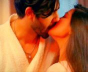 Riya Sen kissing scene Bekhaboo season 03 from zarin khan kissing scene