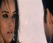 Udita Goswami &amp; Emran Hashmi - Soniye song from Aksar (2006) from emran hashmi kisses humairaap bollywood actress anushka sharma sex clip