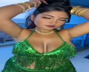 Beautiful indian Woman from indian woman sucks it before fucking mp4