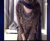 Desi get undress on cam from beautiful desi college fingering at cam mp4