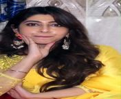 Sonarika Bhadoria First Kiss in Rickshaw Leaked Video from ellie alien asmr sweet kiss sounds video leaked