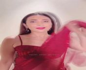 The OG Sexy Babe of 90s Karisma kapoor from mms pal sexy films 18