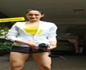 This is just as if Pragya Jaiswal is feeding her yummy thighs to these pervy papz like dogs. They surely made the most of this opportunity to scan her heavenly thighs up close. (new) from sarauroradaily up close mp4