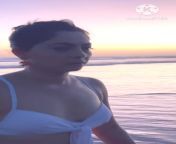 Sonalee Kulkarni in a bikini giving us a nice view of her tiny tits from pretty cutie shows us the rear view of her naked ass with tight pussy on snapchat mp4