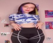 Thick ass girl does buss it challenge from fun girl doing xxx tiktok buss it challenge with a dildo