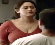 #IndraniHalder huge CLEAVAGE show from Abaidha Samparka ??? from madhuram shooting spot hot huge cleavage mp4