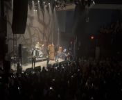 Travis covering wonderwall at the 9:30 club last night brought me memories of Oasis SOTSOG tour here in the states when they had Travis opening for them good times from hairy oasis